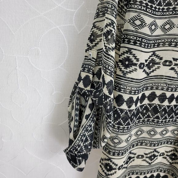 About A Girl Womens Blouse Size Medium Black Bohemian Pattern Button Down Sheer - Picture 4 of 8